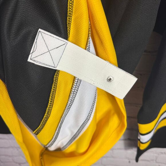 Boston Happy Gilmore Hockey Jersey Medium  M - Picture 7 of 7